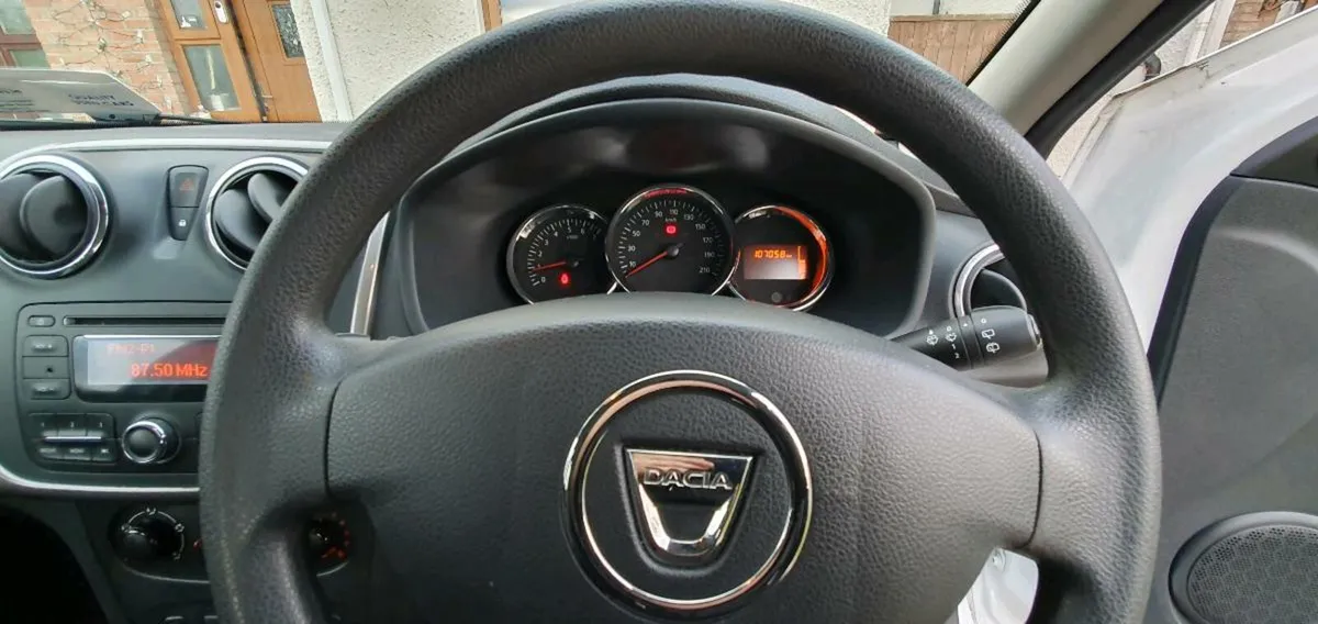 Dacia Sandero Stepway 2015 - Image 1