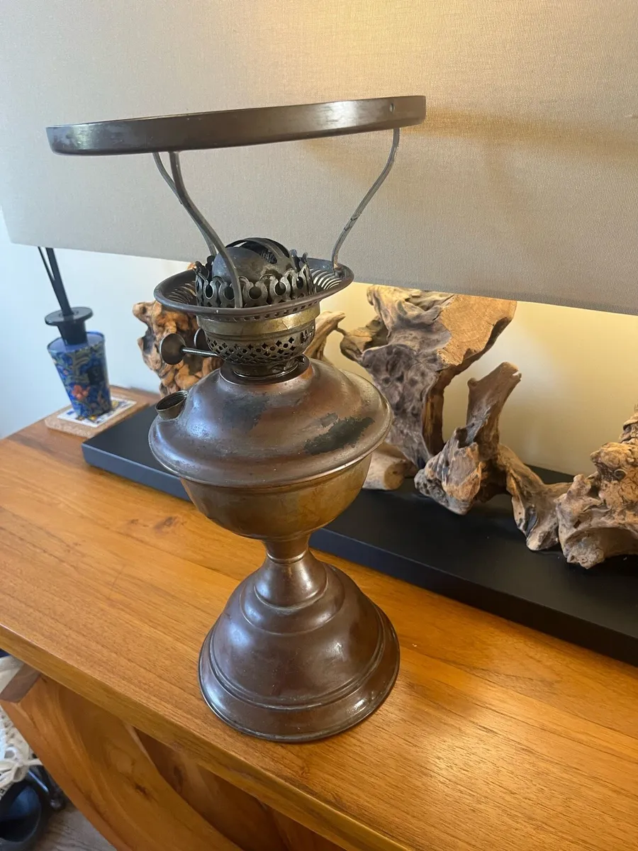Antique Oil Lamp - Image 4