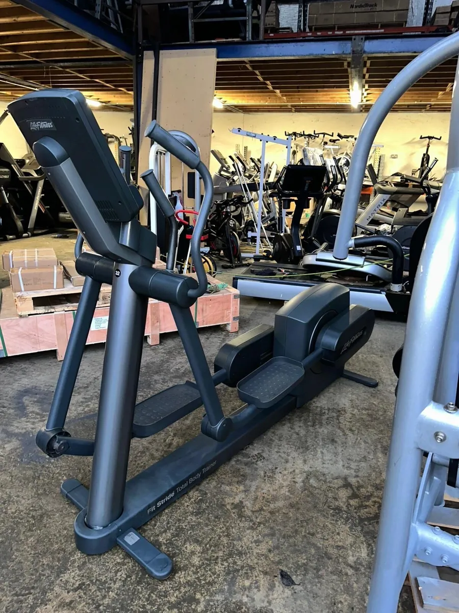 🎅🎁LIFE FITNESS CROSSTRAINER🎅🎁 - Image 1