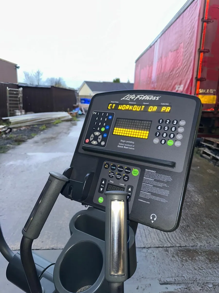 🎅🎁LIFE FITNESS CROSSTRAINER🎅🎁 - Image 2