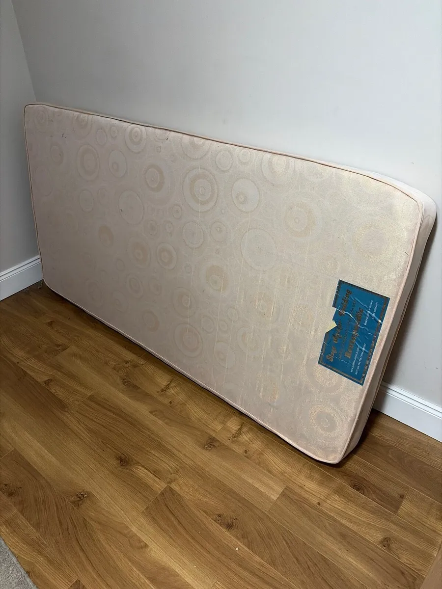 Single mattress