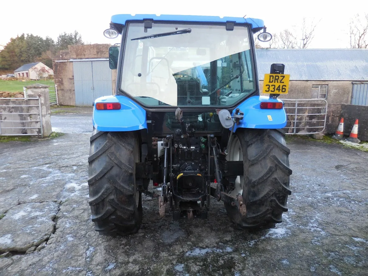 2011 NEWHOLLAND T5060 AND LOADER - Image 2