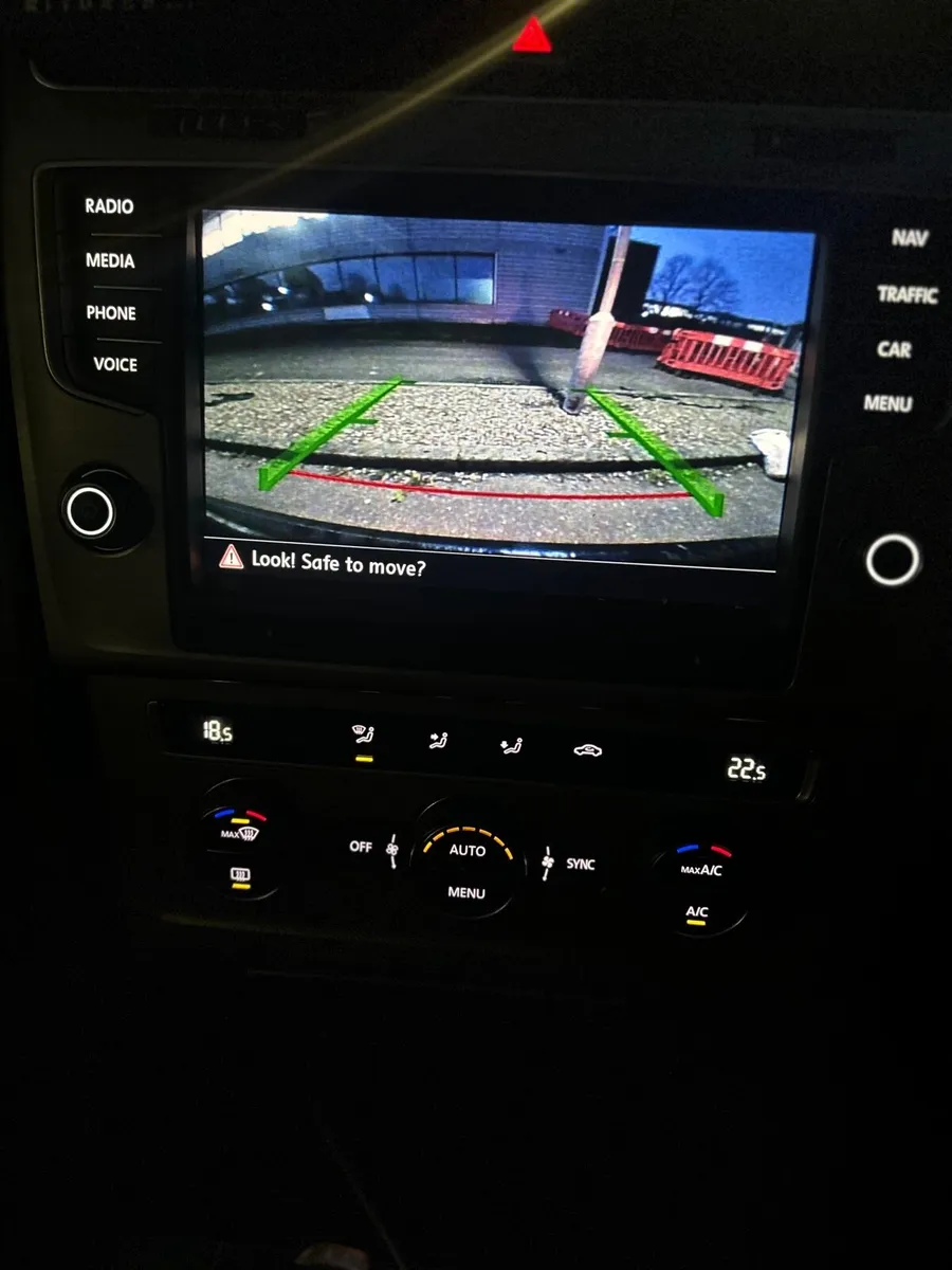 171 Volkswagen Golf Comfortline 1.2 TSI - Image 4