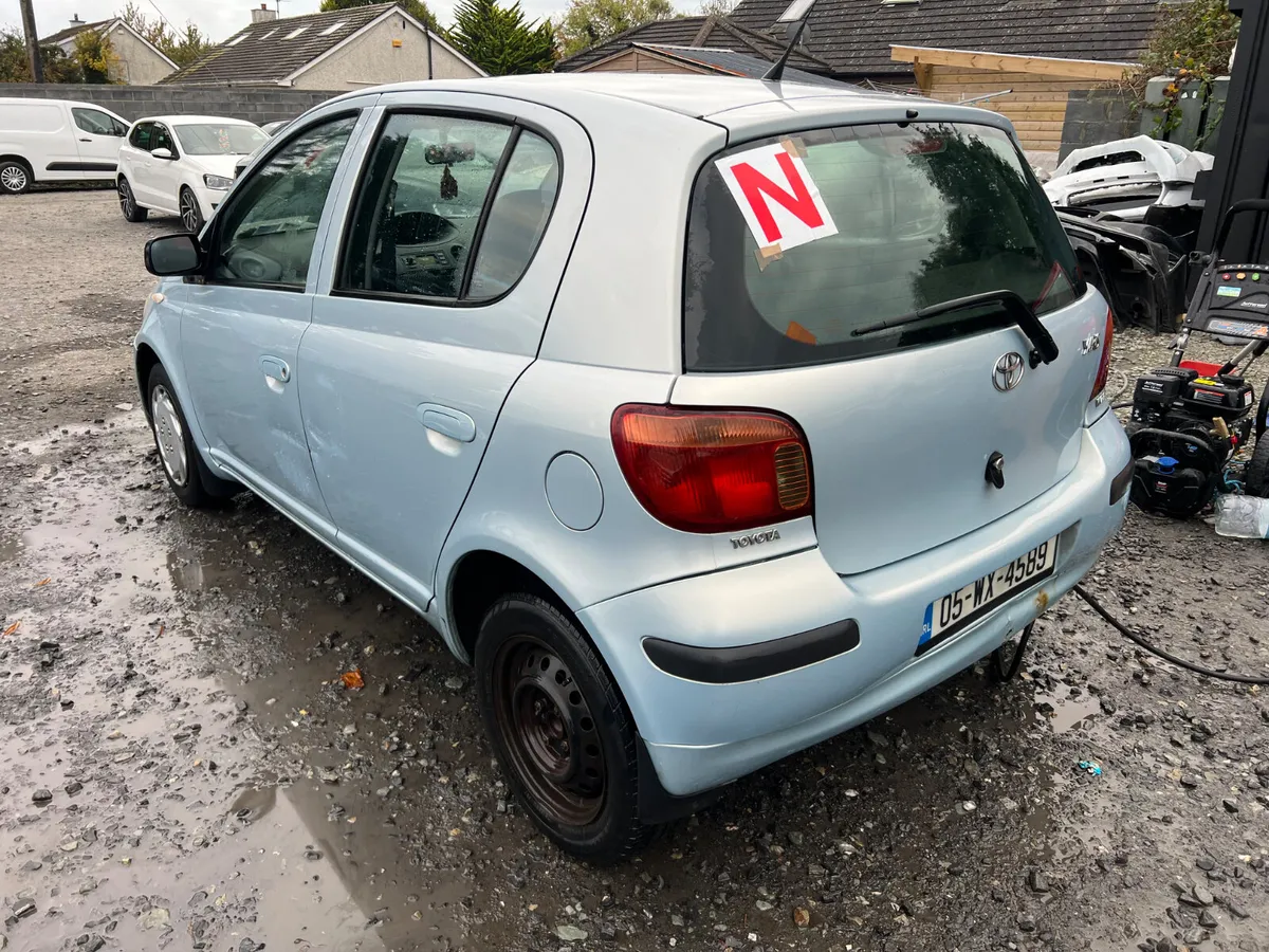 2005 Toyota Yaris 1.0 Petrol drive away - Image 4