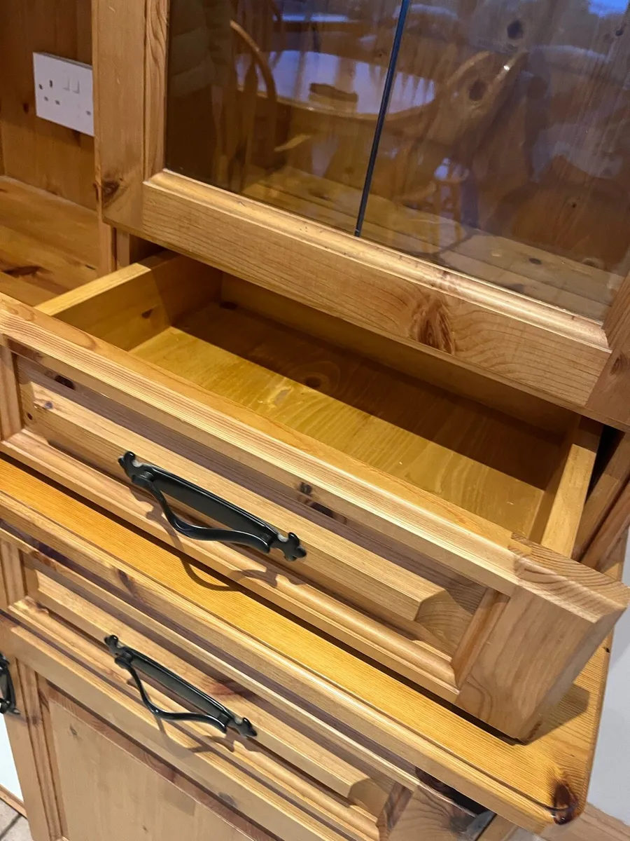 Kitchen cabinet - Image 3