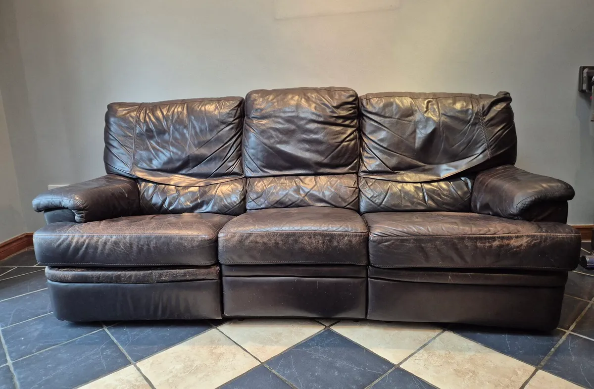 3 piece leather suite - Image 1