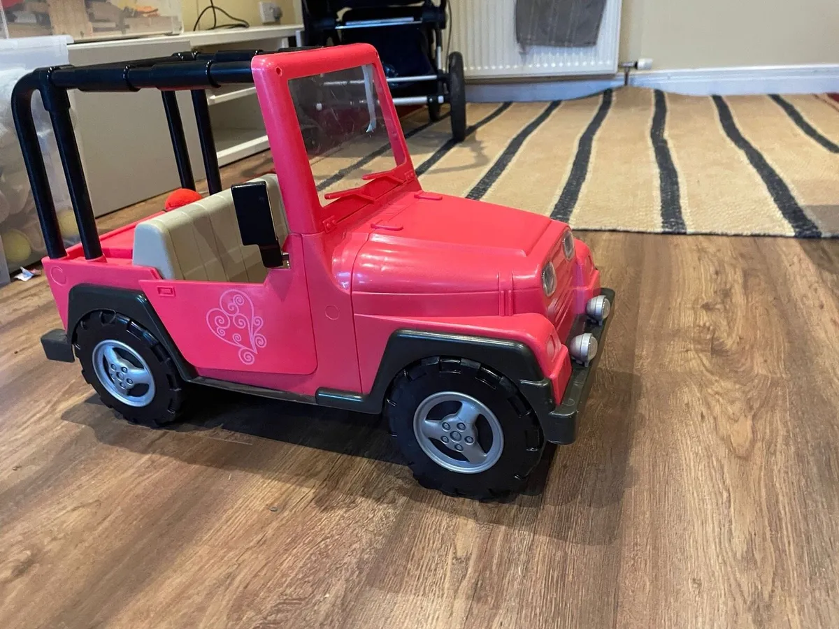 Our Generation School Set, Dolls x 4 and Car - Image 4