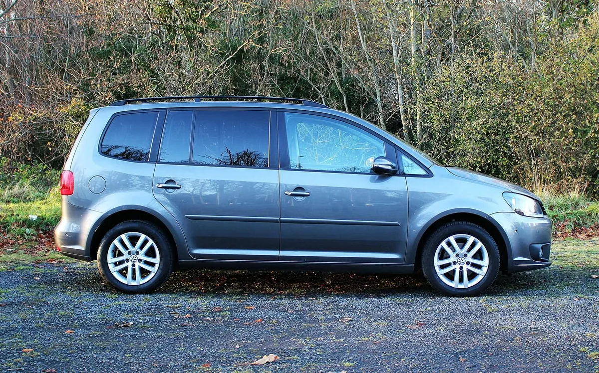 VW Touran CL 1.6Tdi/7 SEATER/F.S.H/LOW kms/NEW NCT - Image 4