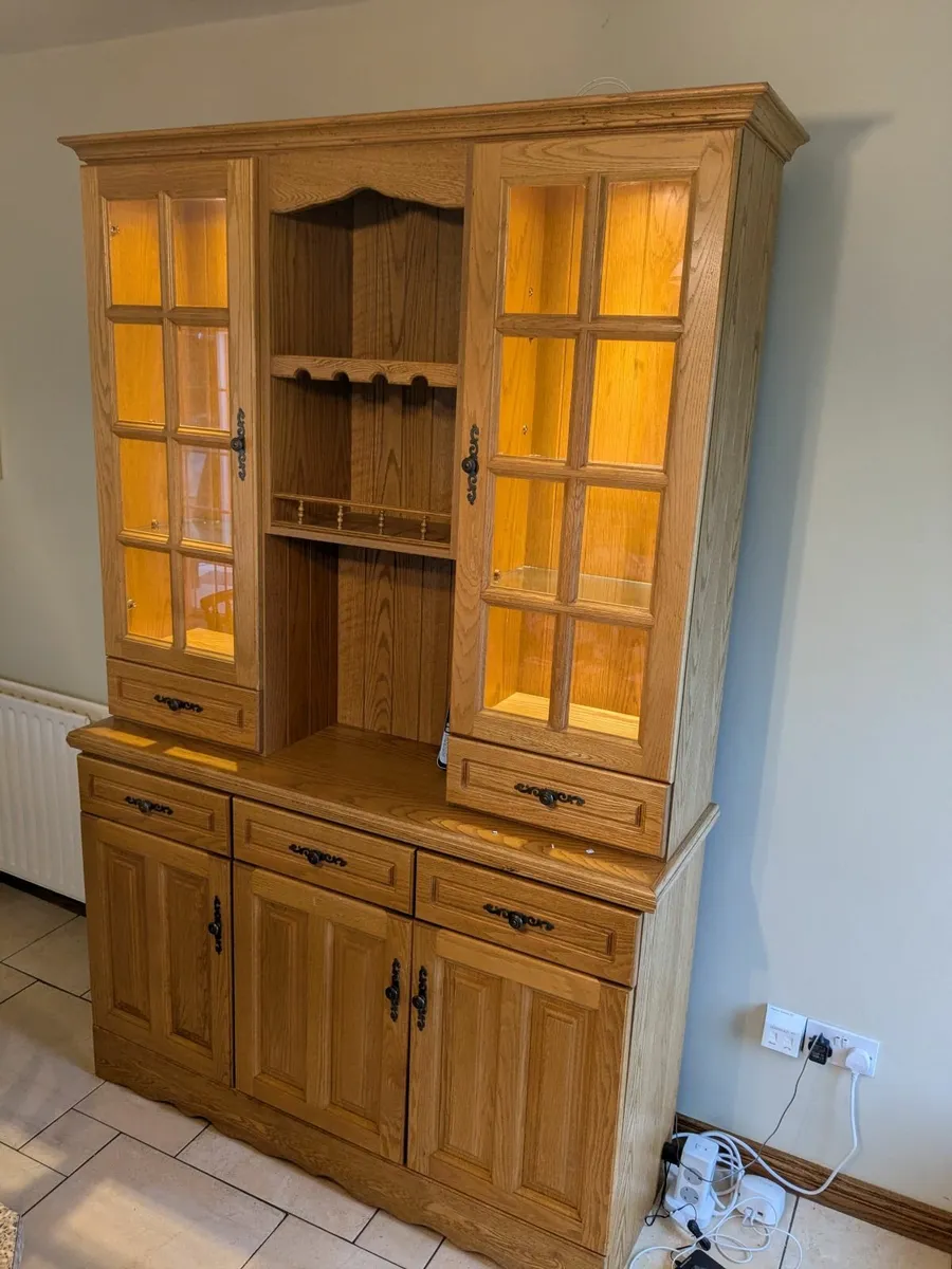 Solid oak kitchen display dresser unit - Image 3