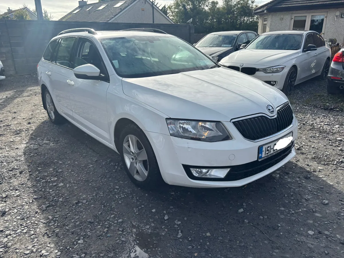 2015 Skoda Octavia 1.6 Diesel drive away - Image 1