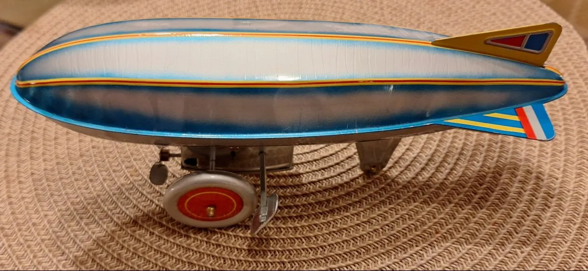 Vintage toys - Image 1