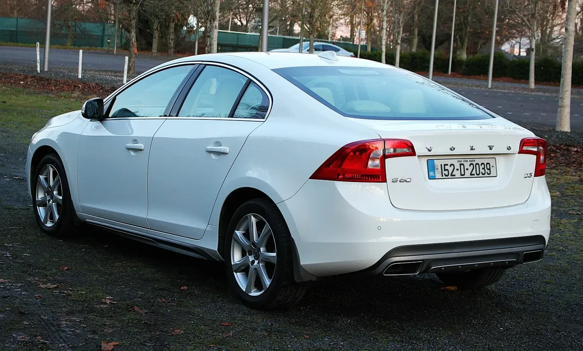 Volvo S60 SE D3 2.0/F.S.H./LOW kms/NCT+TAX/MINT - Image 4