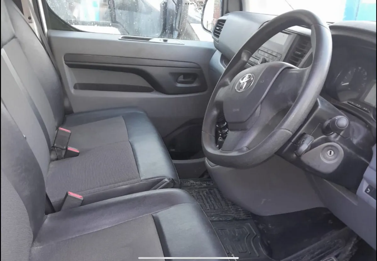 TOYOTA PROACE 2.0 TD - LWB - Image 4