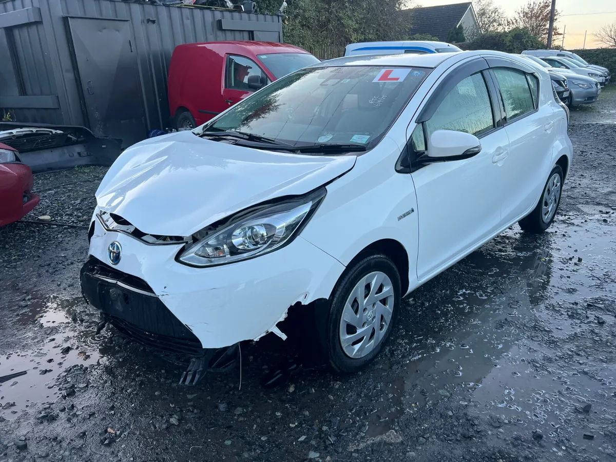 2018 Toyota Aqua 1.5 Hybrid - Image 3