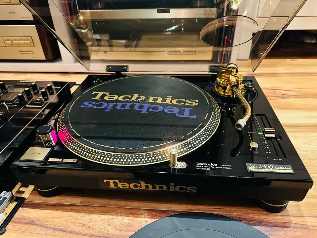 Technics SL1200 LTD GOLD - Image 2