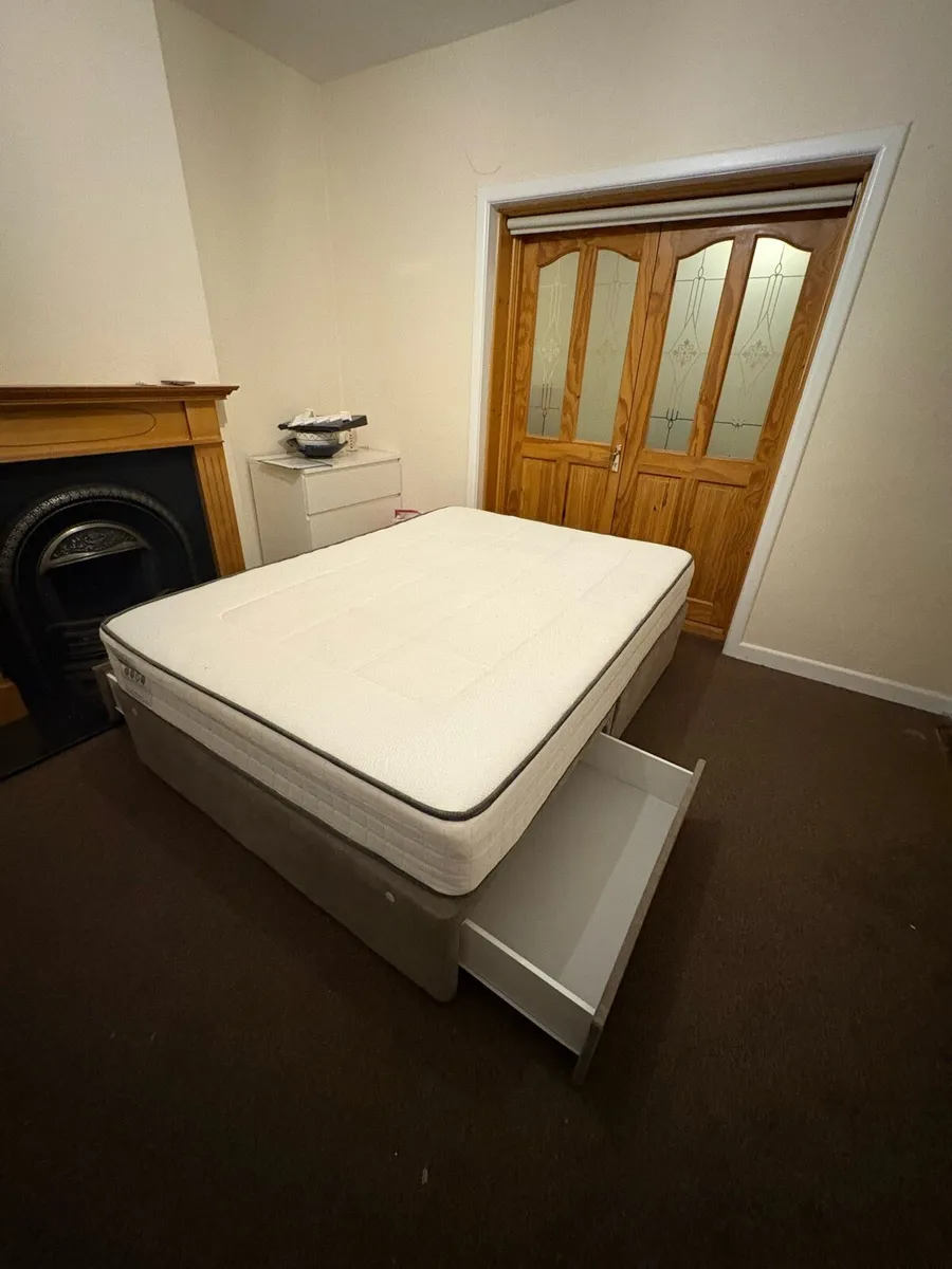 4ft 6 Double Beds - Image 4