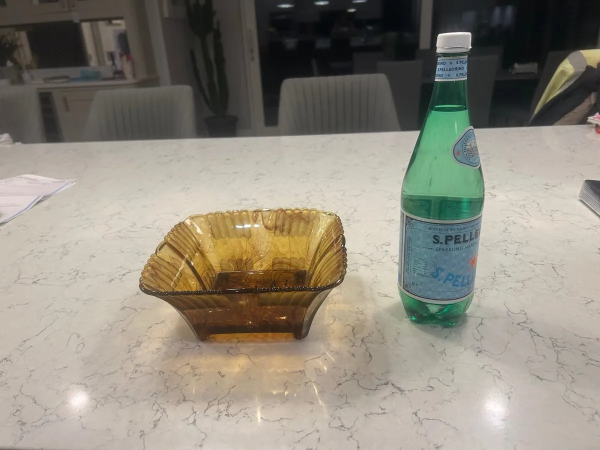 Art Deco Amber Glass Bowl - Image 1