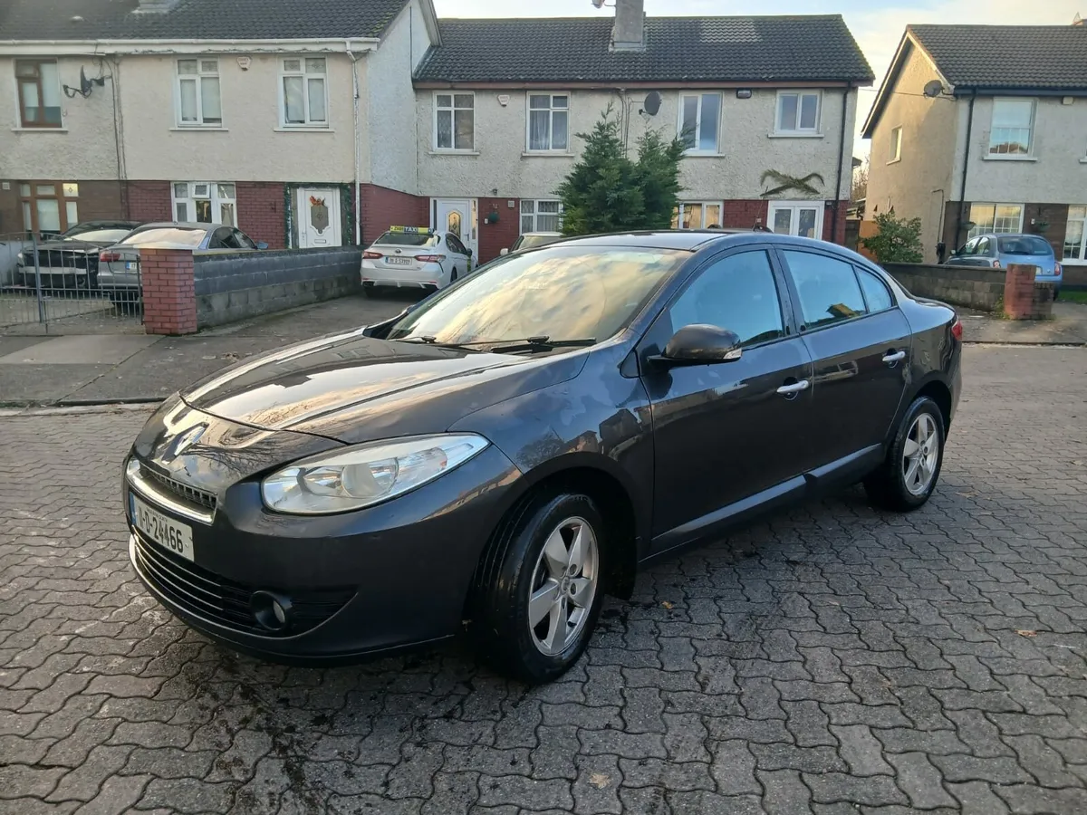 2011 RENAULT FLUENCE NCT AND TAXED - Image 2