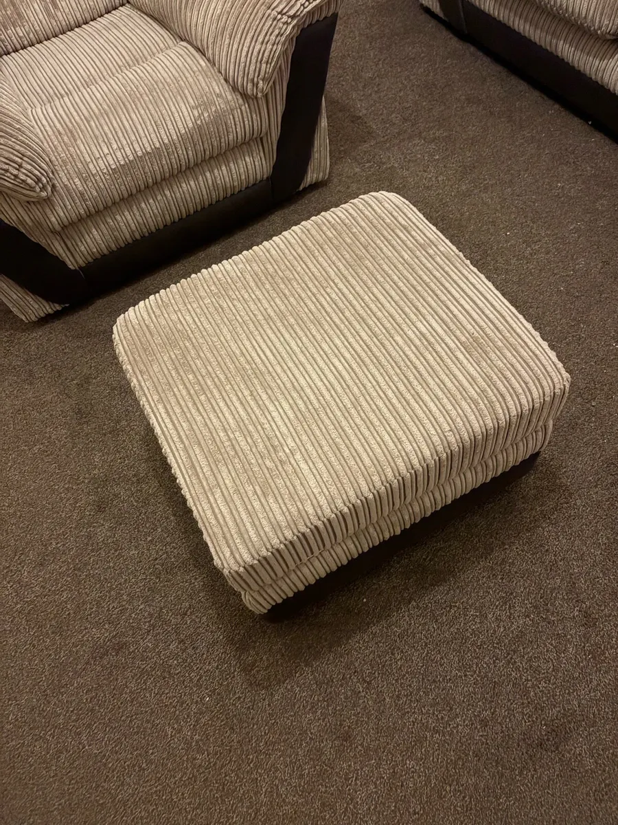 Three Piece Suite - Image 3