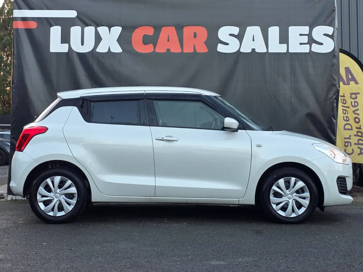 2023 SUZUKI SWIFT 1.2 AUTOMATIC / VERY LOW MILEAGE - Image 2