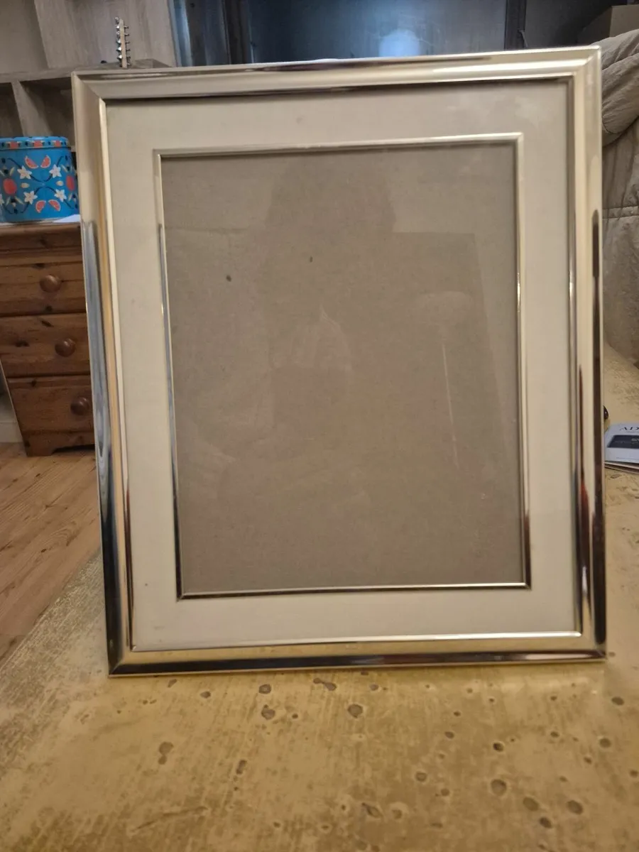 Newgrange Glasses & Silver photo frame - Image 4