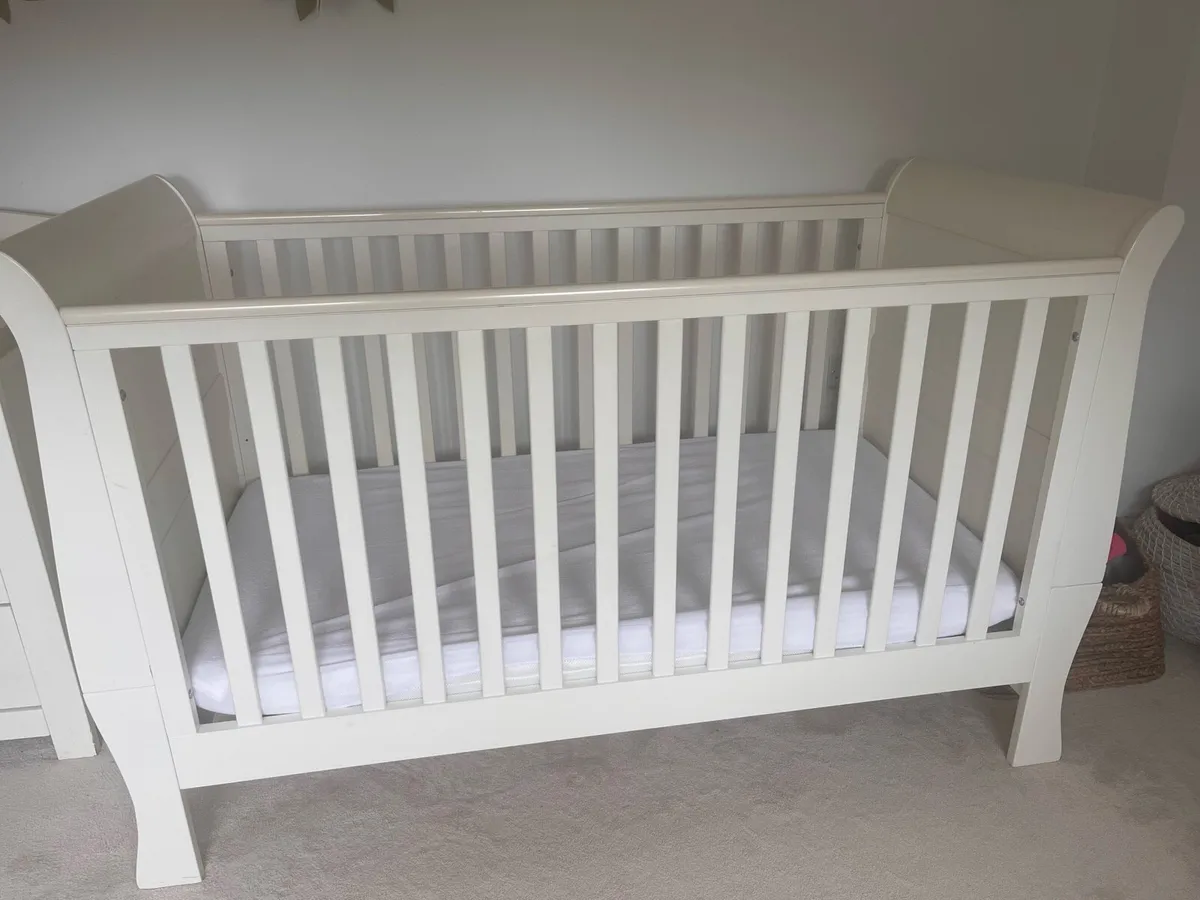 Mia Cot bed & free chest of drawers (matching) - Image 1