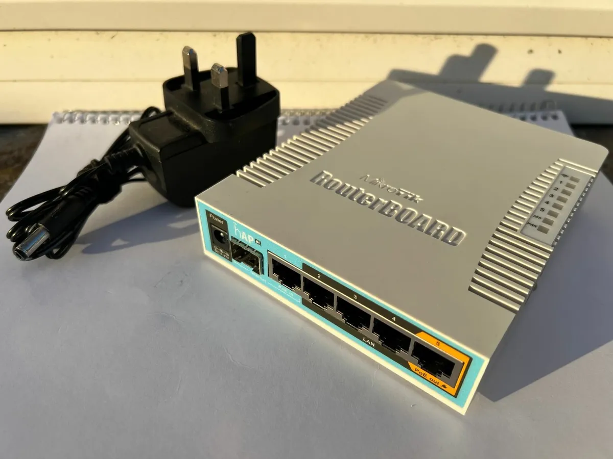 1Gb Router MikroTik hAP ac Dual Band PoE - Image 3