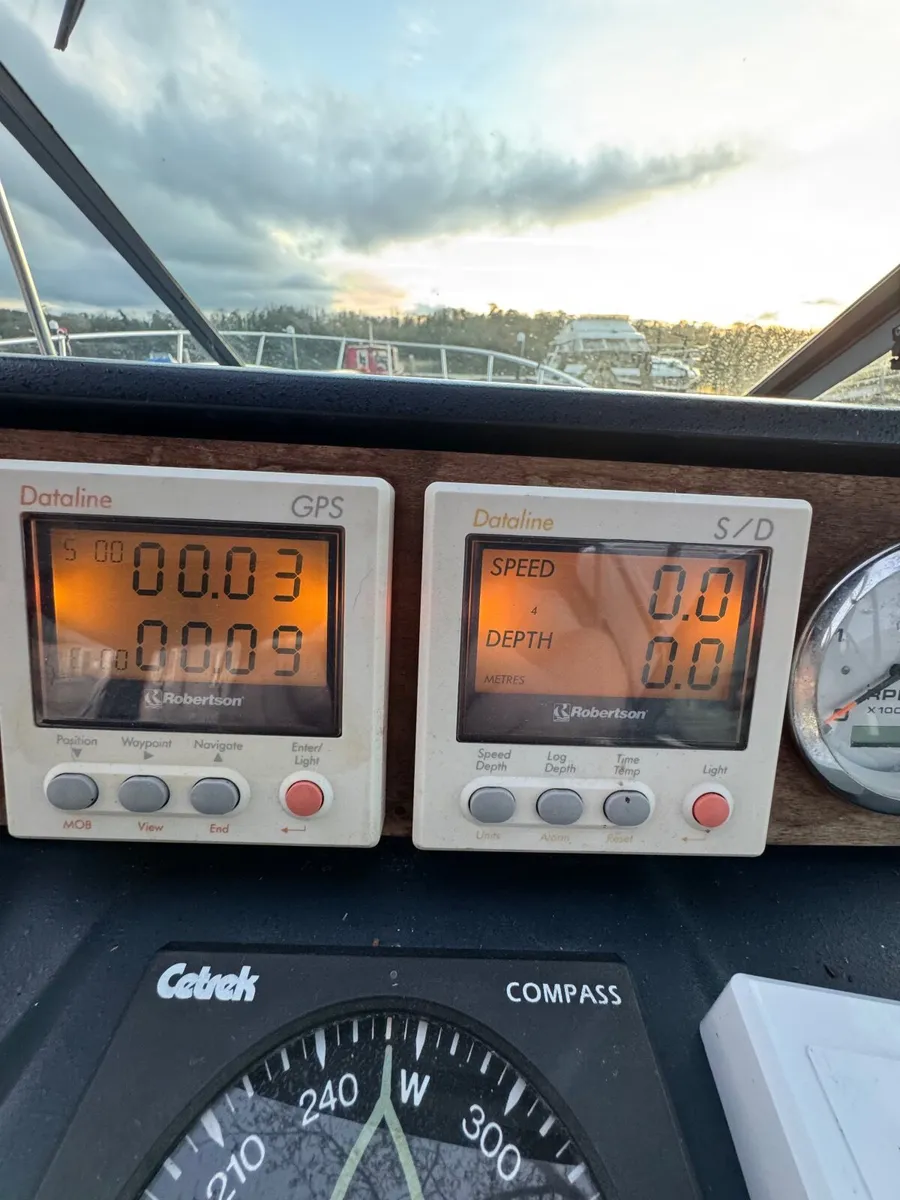 1989 Searay 340 Sundancer - Image 2