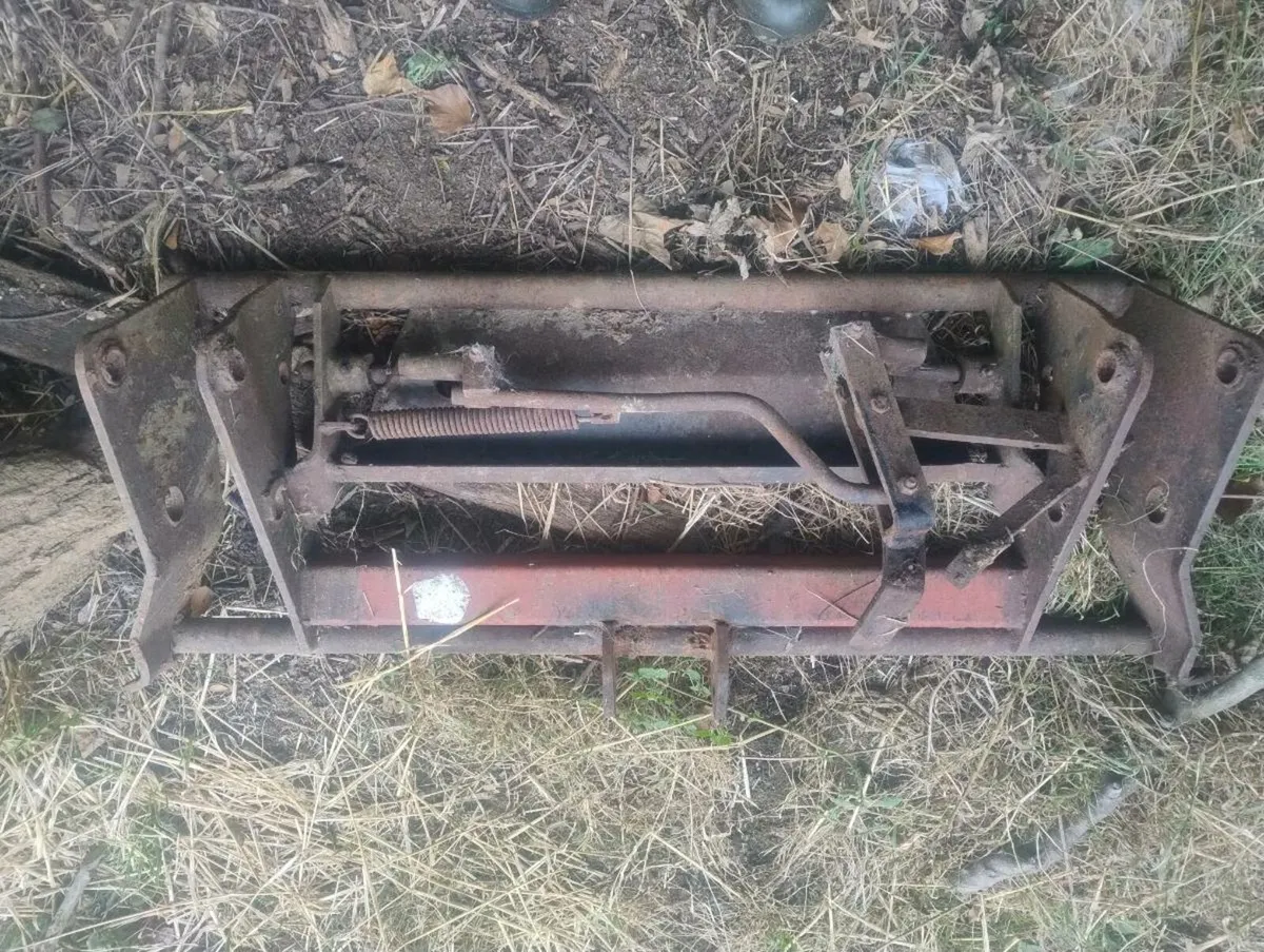 Headstock and puh cradle - Image 1