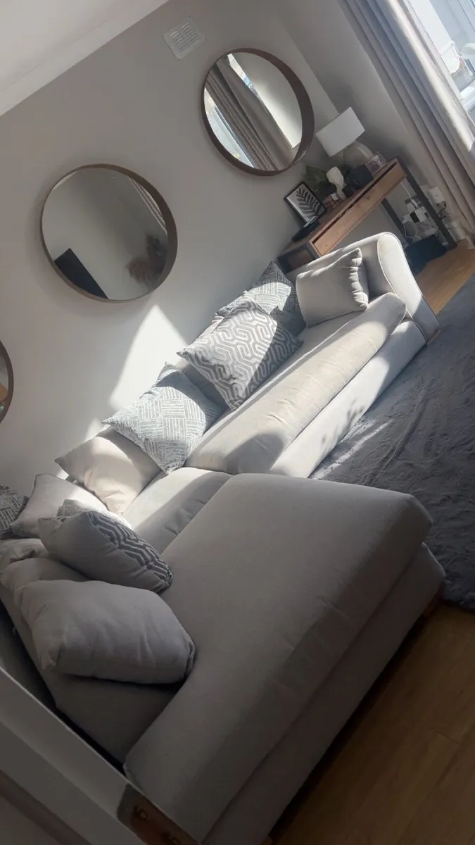 Grey fabric L couch - Image 2