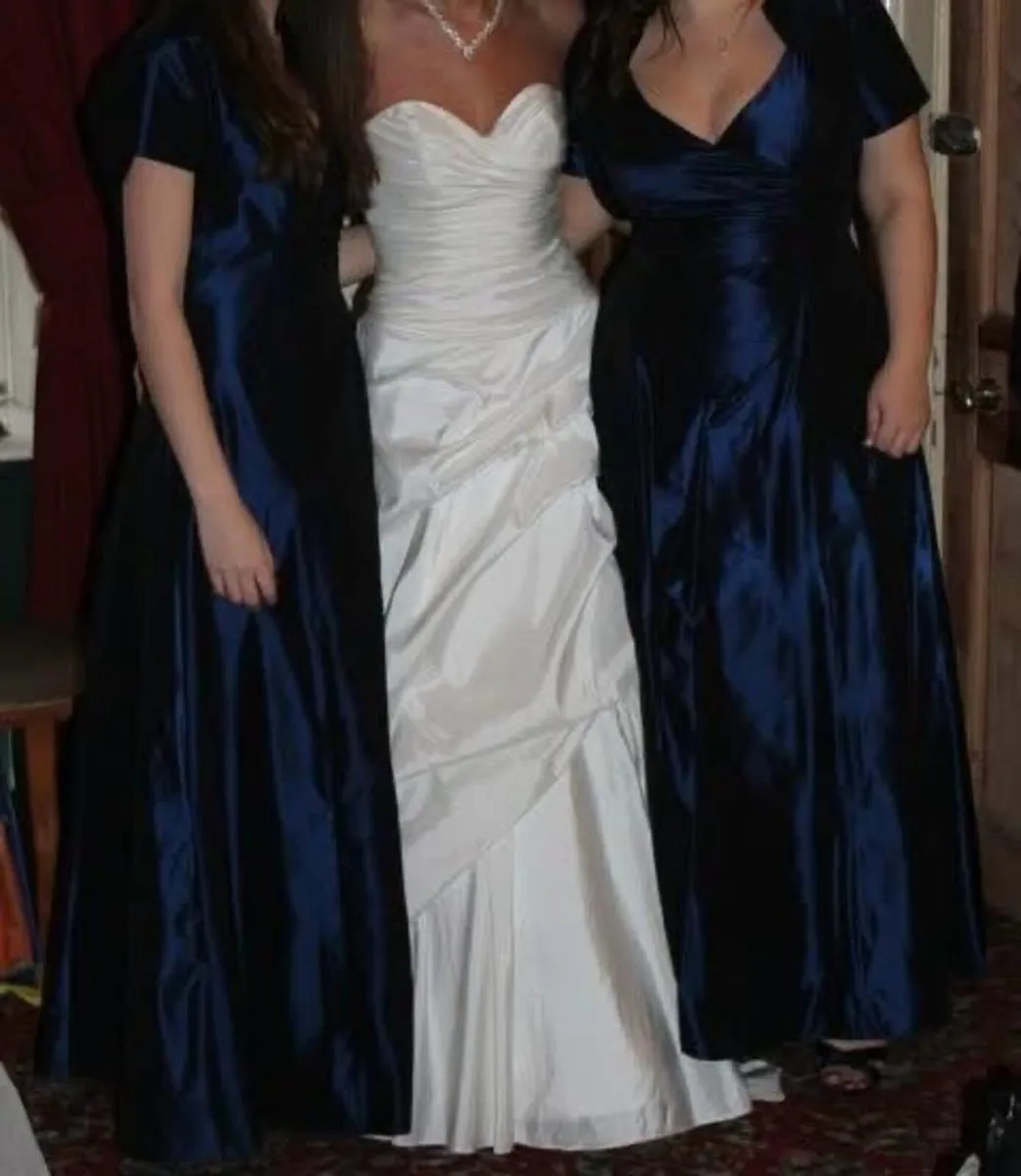 Wedding dress - Image 1