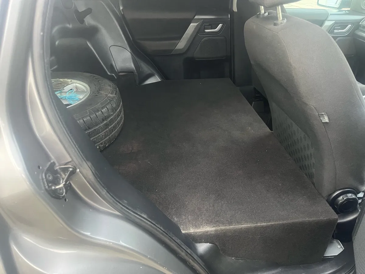 Land Rover Freelander - Image 4