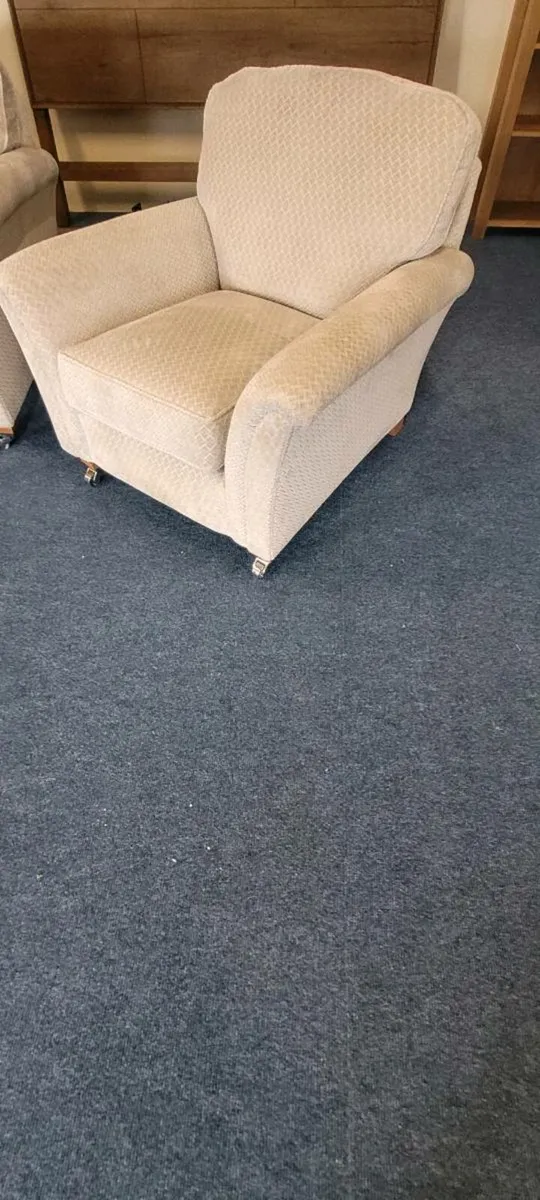 Brand New Parker Knoll  2.5 +1+1 suite - Image 2