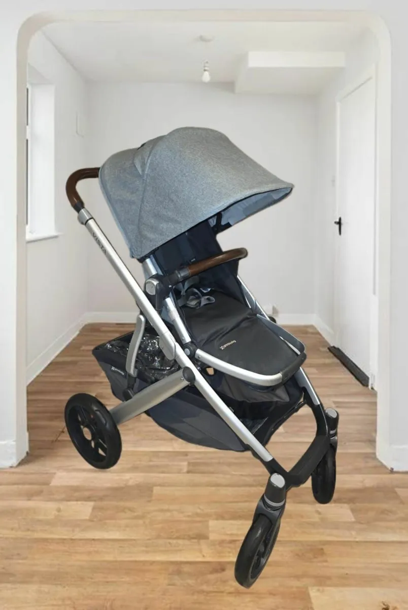 Uppababy Vista V2 pram, stroller buggy - Image 3