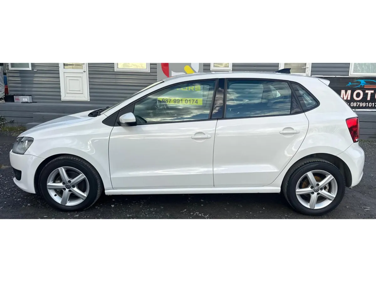 Volkswagen Polo 1.2L TSI Bluemotion Petrol Automat - Image 4