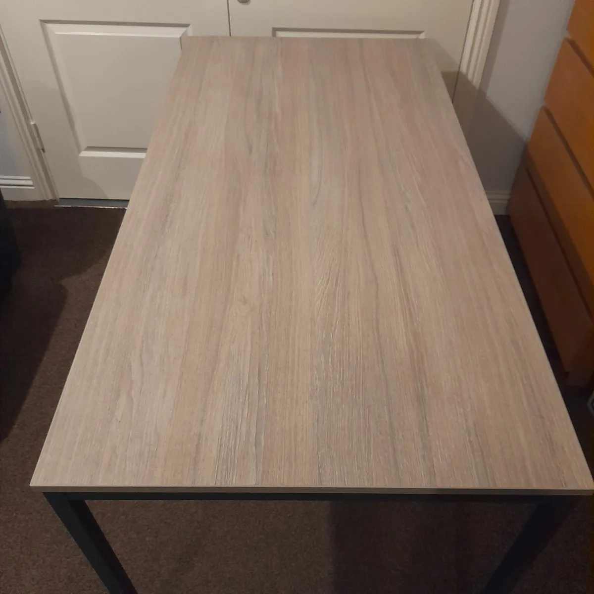 Kitchen table - Image 1