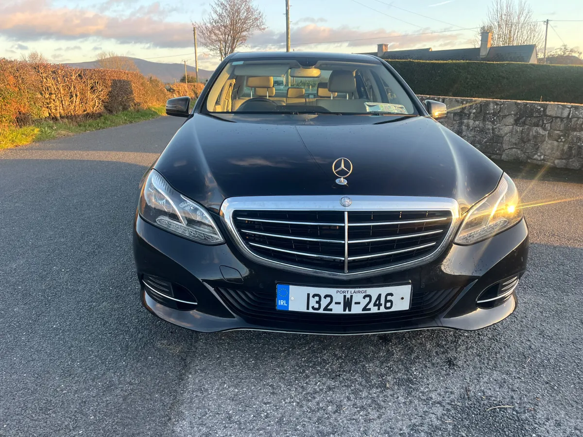 Mercedes-Benz E-Class 2013 - Image 2