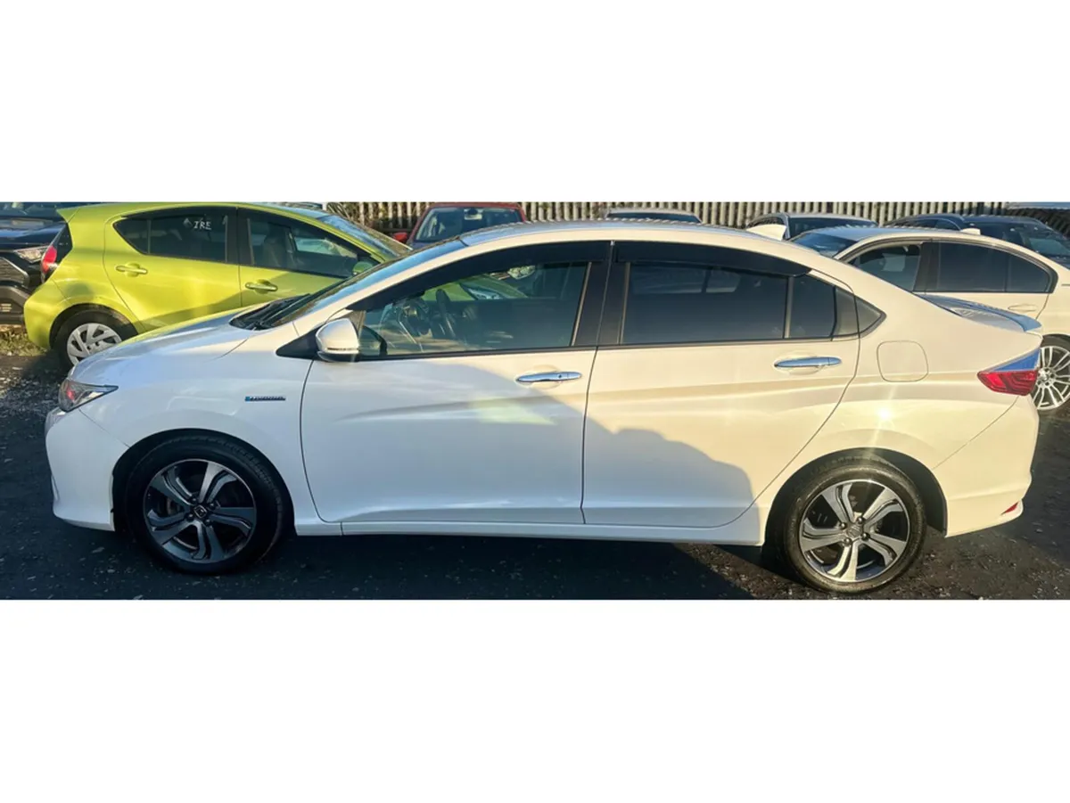 Honda Grace 1.5L Automatic Petrol Hybrid (3167) - Image 4