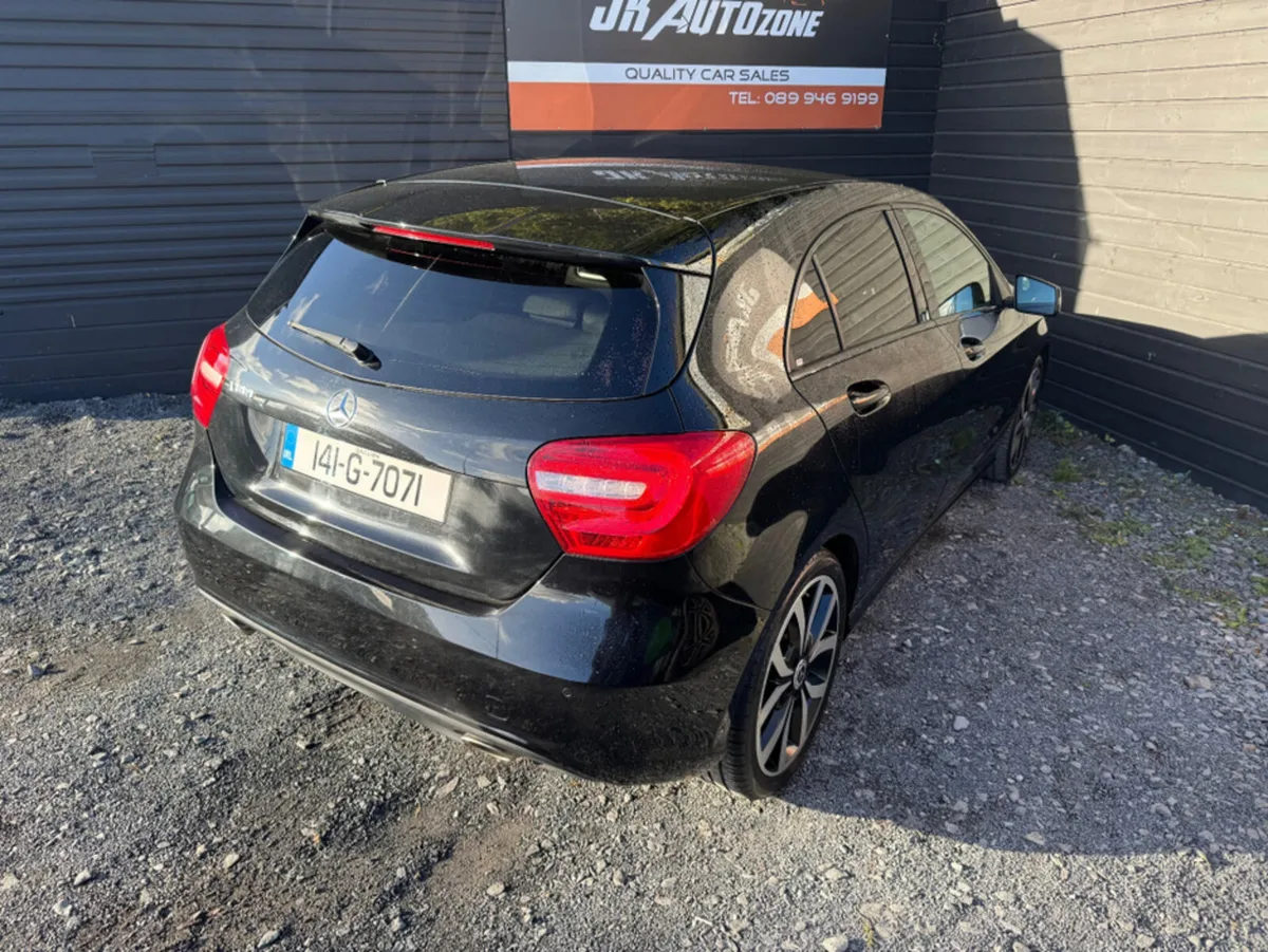 Mercedes-Benz A-Class 1.6 AUTO 5DR - Image 4