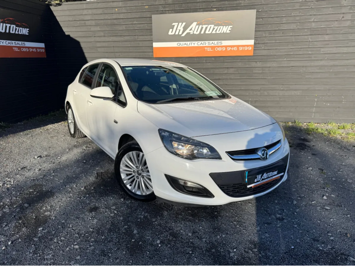Opel Astra 1.7 CDTI ENERGY E/F 5DR - Image 1