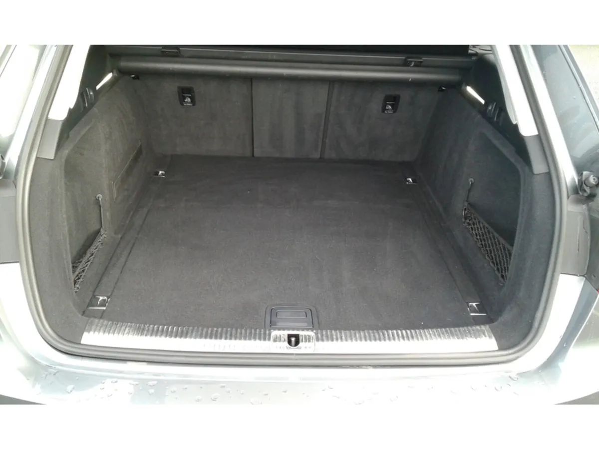 Audi A4 2.0 TDI SPORT ULTRA 190PS 5 5DR - Image 3