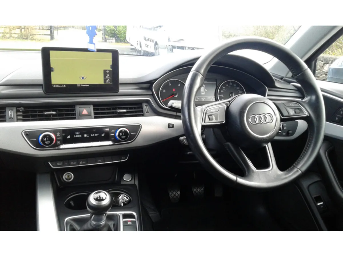 Audi A4 2.0 TDI SPORT ULTRA 190PS 5 5DR - Image 4