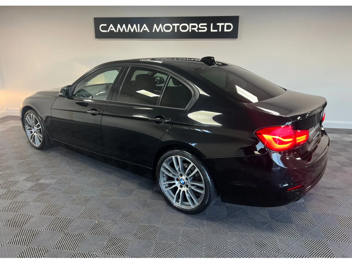 BMW 3-Series BMW 318i 5DR AUTO*CREAM LEATHER HEATE - Image 4