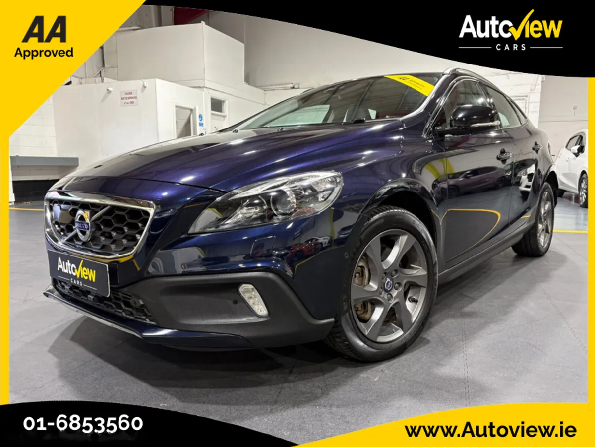 Volvo V40 D4 2.0 Diesel Automatic, AA APPROVED // - Image 4