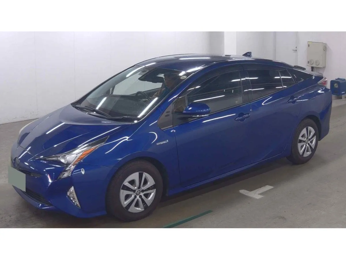 Toyota Prius 1.8 Petrol Auto - Image 1