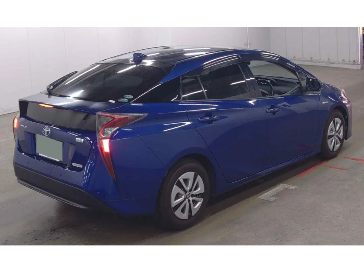 Toyota Prius 1.8 Petrol Auto - Image 2