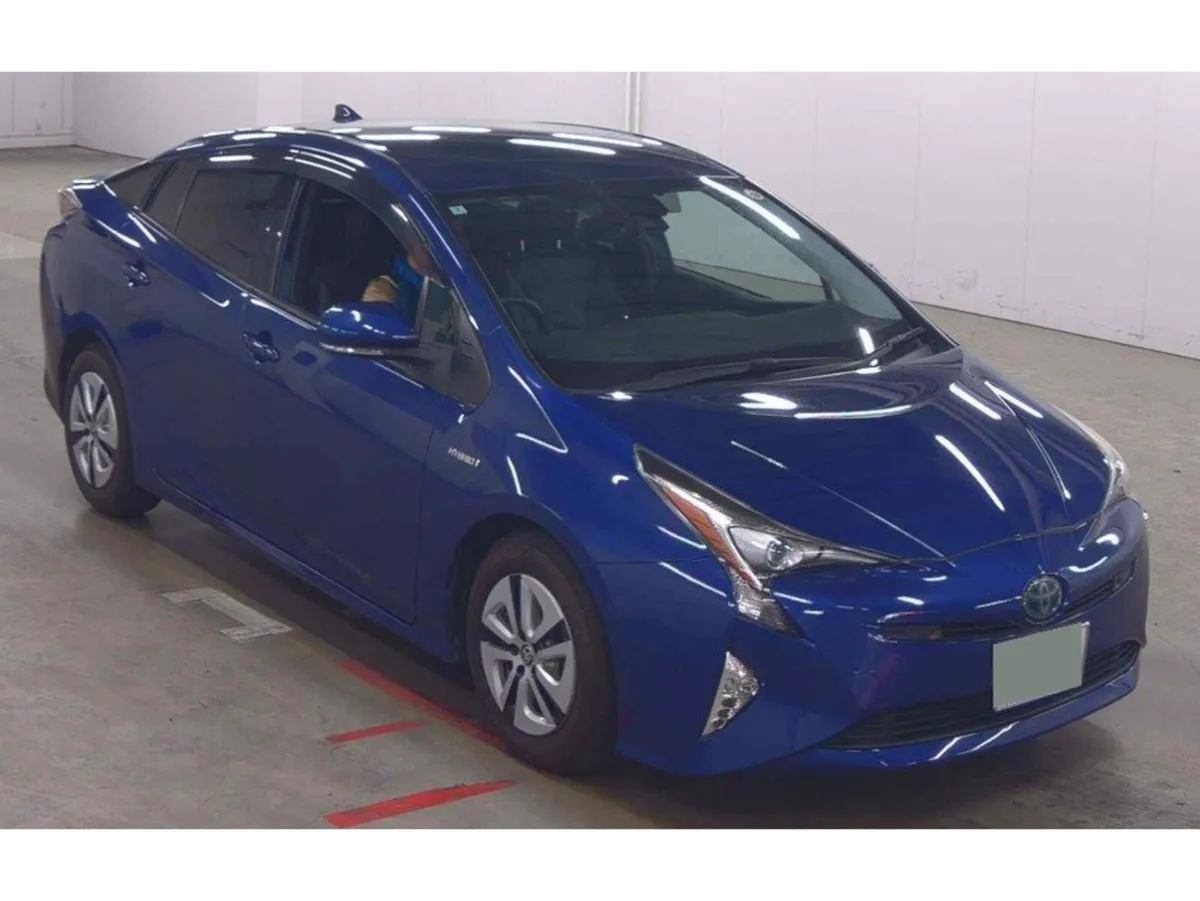 Toyota Prius 1.8 Petrol Auto - Image 4