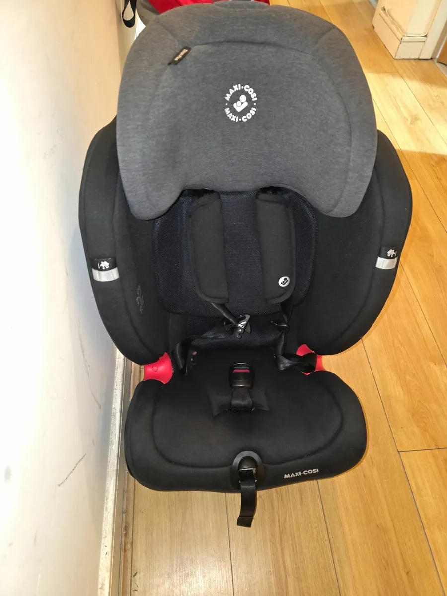 Baby seat - Image 1