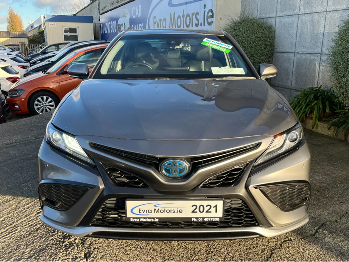 Toyota Camry WS AUTOMATIC HYBRID 2.5 PETROL //HIGH - Image 2