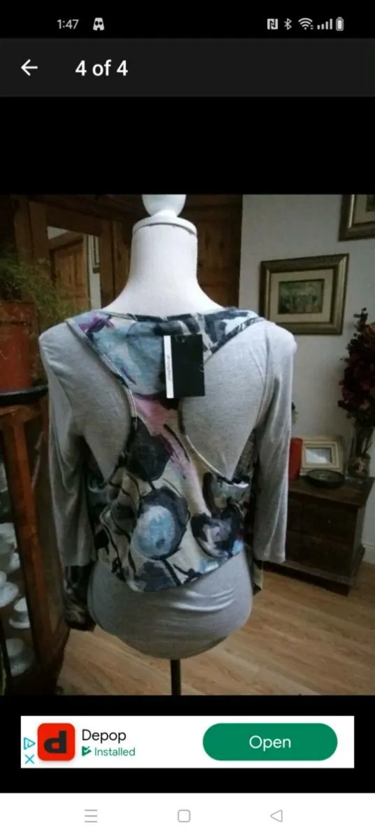 Ladies  2 piece top, new with tags - Image 4